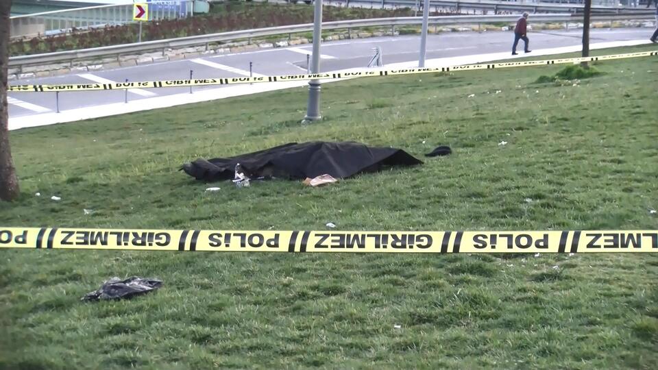 Boş arazide ceset bulundu