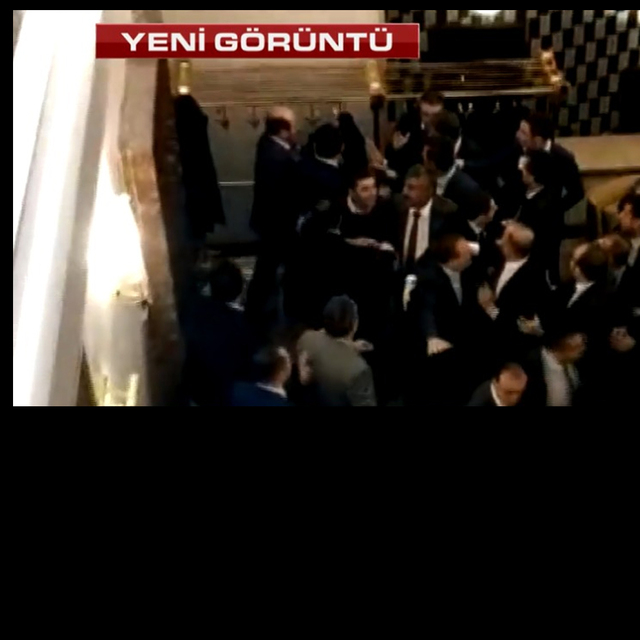 Meclis kulisi karıştı! CHP ve MHP'li vekiller arasında kavga
