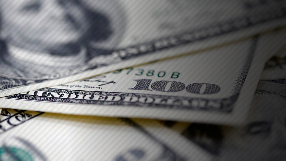 Türkiye'ye dolar yağdı