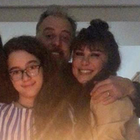 Eski ve yeni eş bir arada!