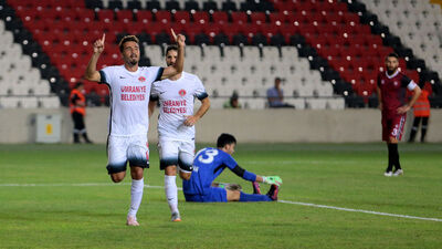 İbrahim Akdağ, Ümraniyespor'u zirveye taşıyor