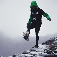 Top sektirerek Everest'e çıktı! 5.3 km boyunca hiç düşürmeden...