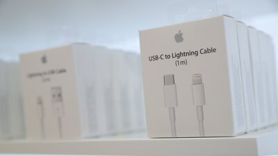 iPhone kablosu değişiyor! Eski modeller ne olacak?