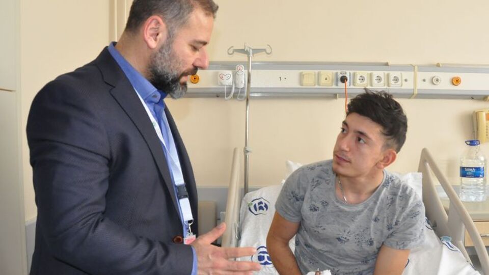 Üniversite öğrencisinin kopan parmakları dikildi!