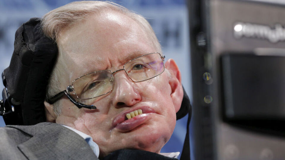 Stephen Hawking bu ödülleri almıştı!
