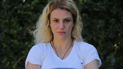 Funda Alkayış kimdir?