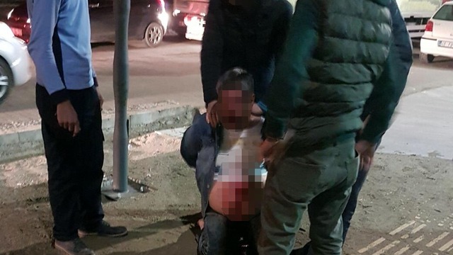Küçük kıza göz kırptı, bu hale geldi!