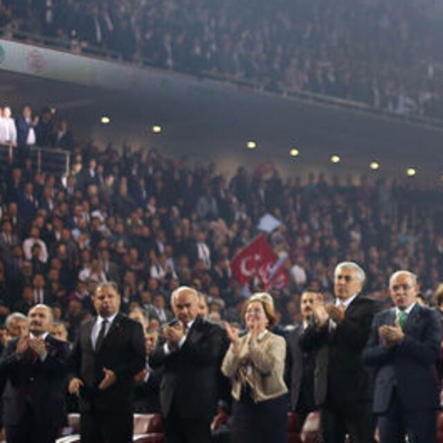 MHP kurultayına AK Parti'den heyet gidecek