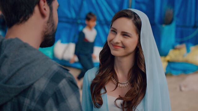 Bella ve Hazar'ın evlilik yıldönümü