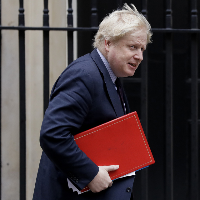 Boris Johnson: İngiltere'deki Rus zenginler hedef alınabilir!