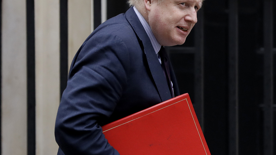 Boris Johnson: İngiltere'deki Rus zenginler hedef alınabilir!