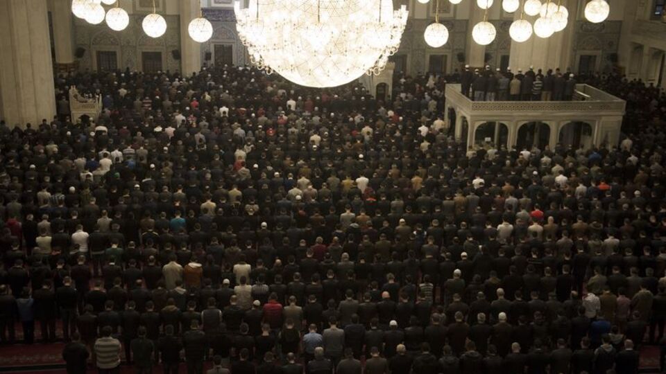 İşte il il cuma namazı saatleri