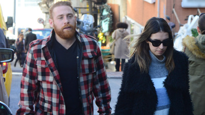 Sevgilisiyle alışverişte