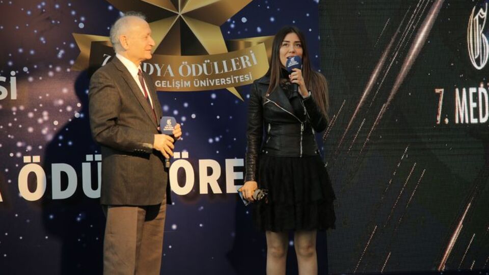 Hamile olduğunu açıkladı