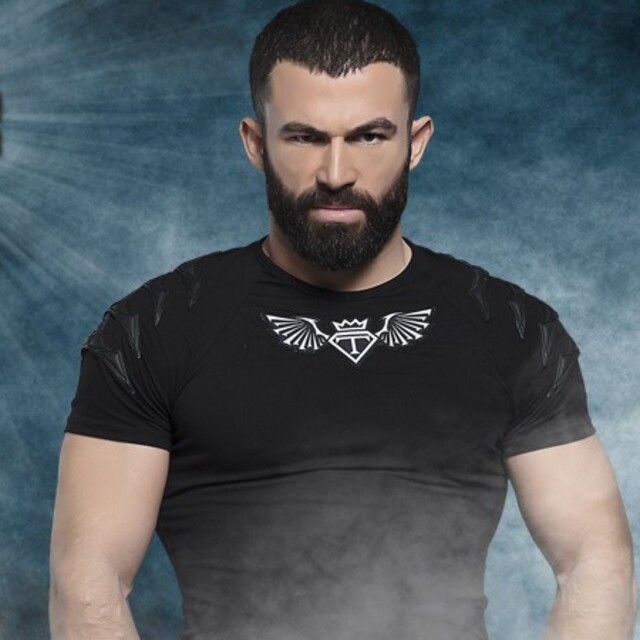 Survivor Turabi Çamkıran kimdir?