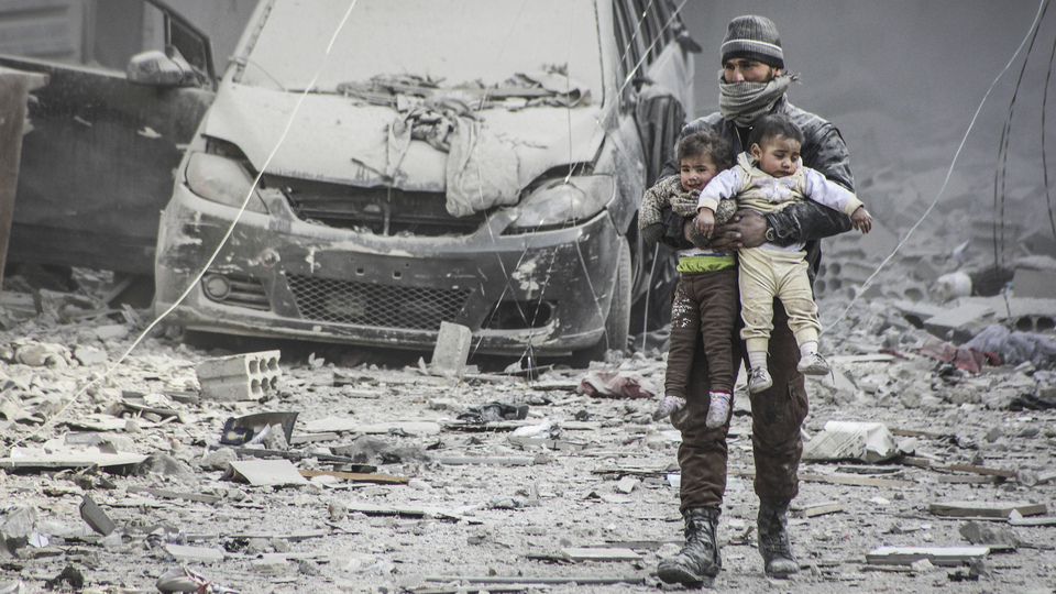 Doğu Guta'da pazar yerine saldırı: Çok sayıda ölü var!