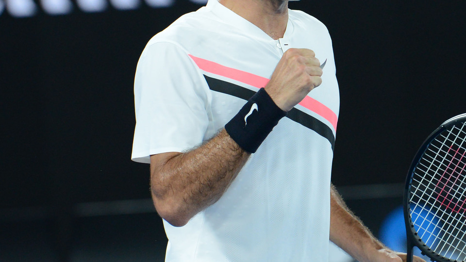 Federer rekor peşinde