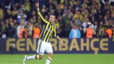 Van Persie'den şaşırtan derbi paylaşımı!