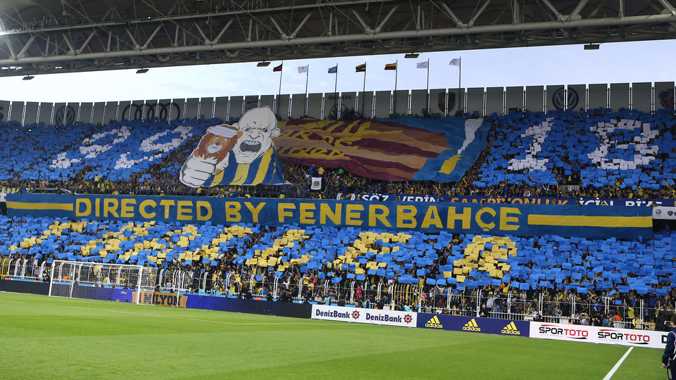 Dev derbide olay koreografi!