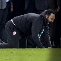 Hasan Şaş kendinden geçti!