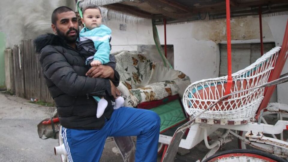 Bülent Ersoy'u mest eden Salih, konservatuvardan atılmış