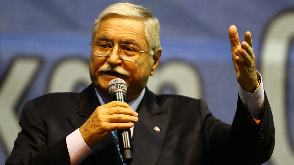 Hasan Celal Güzel hayatını kaybetti