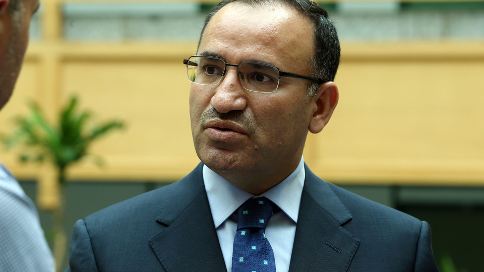 Bozdağ: ABD'nin verdiği silahları toplamak Türk askerine kaldı
