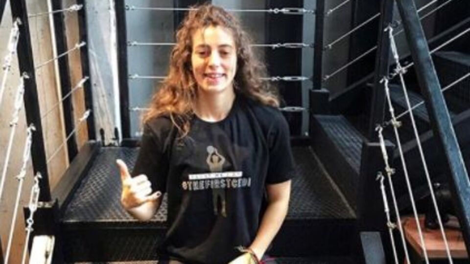 İpek Yaşar kimdir?