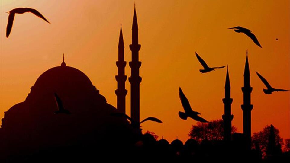 Regaib Kandili hangi güne denk geliyor?