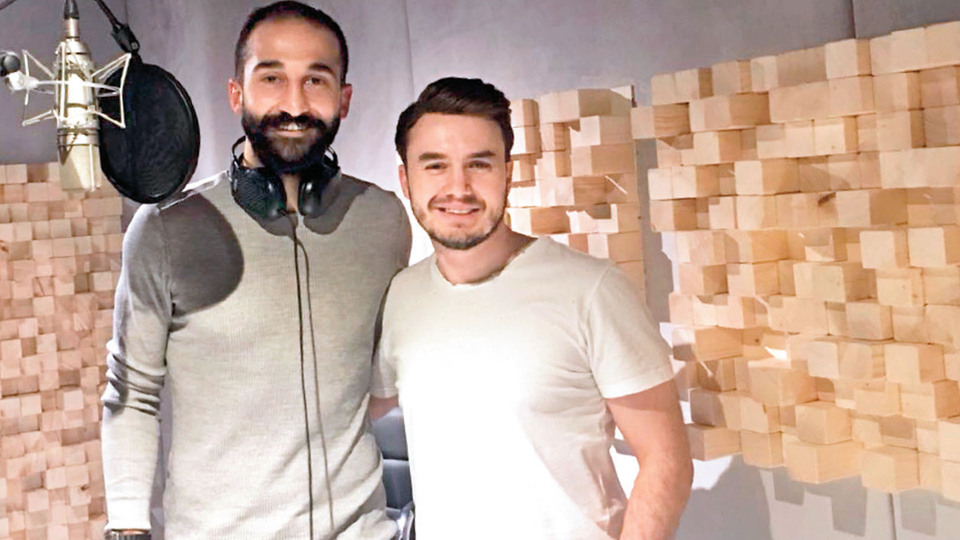 Sporcu-şarkıcı düeti