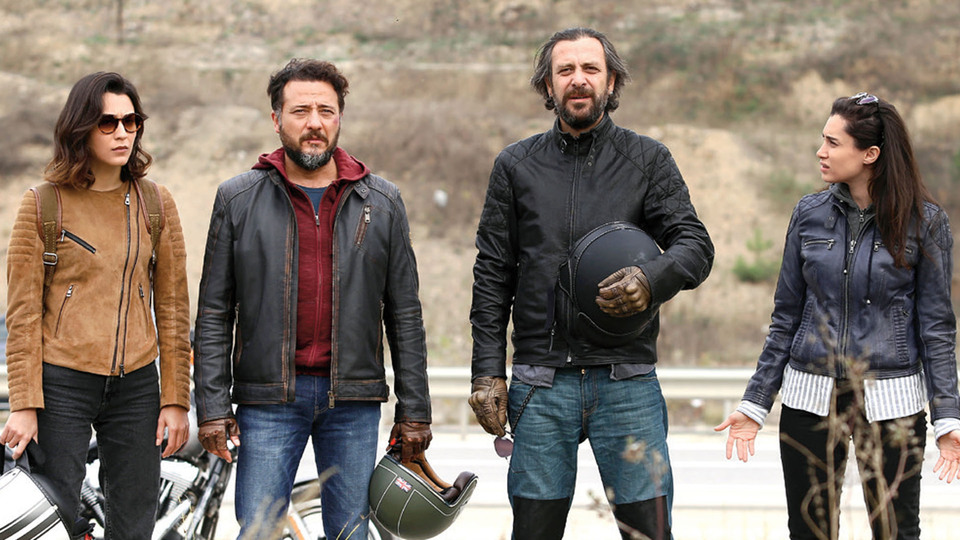 Nejat İşler'den şarkı ve şiirler