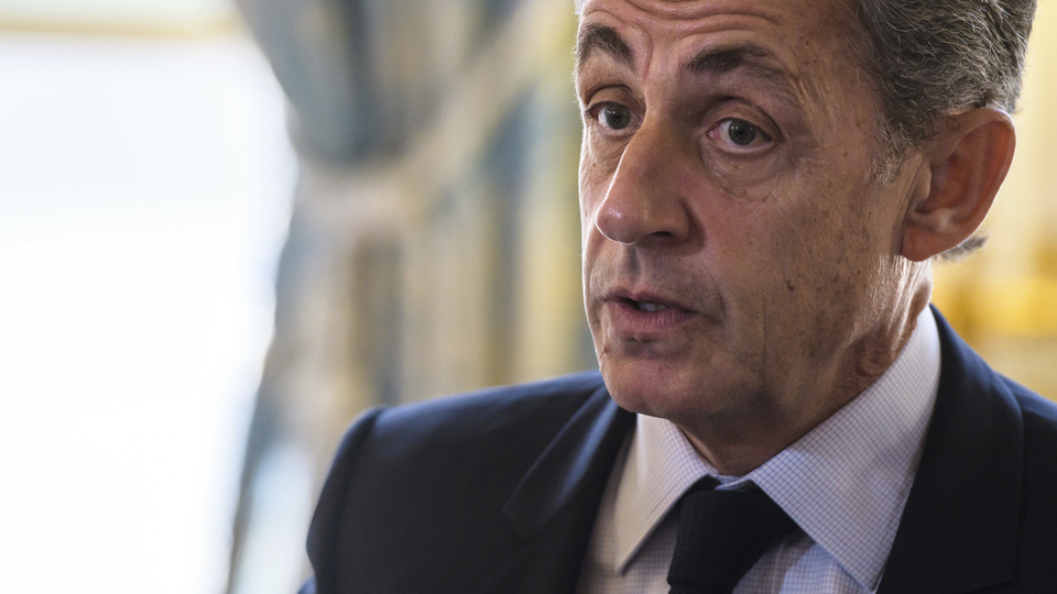 Nicolas Sarkozy gözaltına alındı!