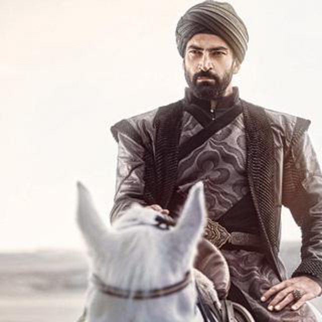 Kenan İmirzalioğlu kimdir?