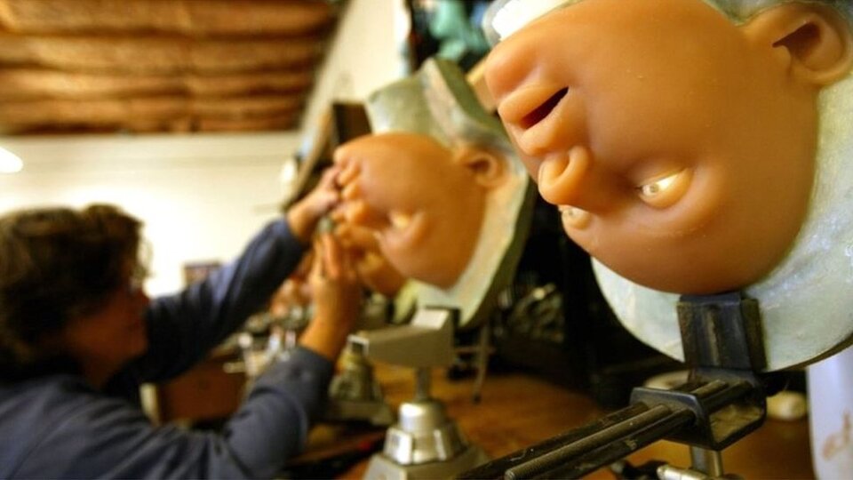 Paris Belediyesi, 'şişme kadın genelevi' için karar verecek