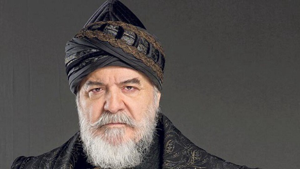 Çetin Tekindor kimdir?