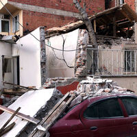 Havaya uçan ev harabeye döndü! Yoldan geçen Elif hayatını kaybetti