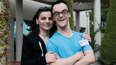 Down sendromlu genç işiyle hayata bağlandı