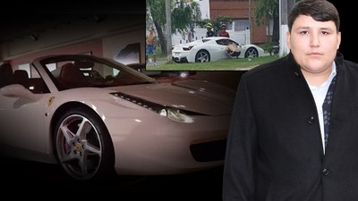 Ferrari de almış, yat da malikane de