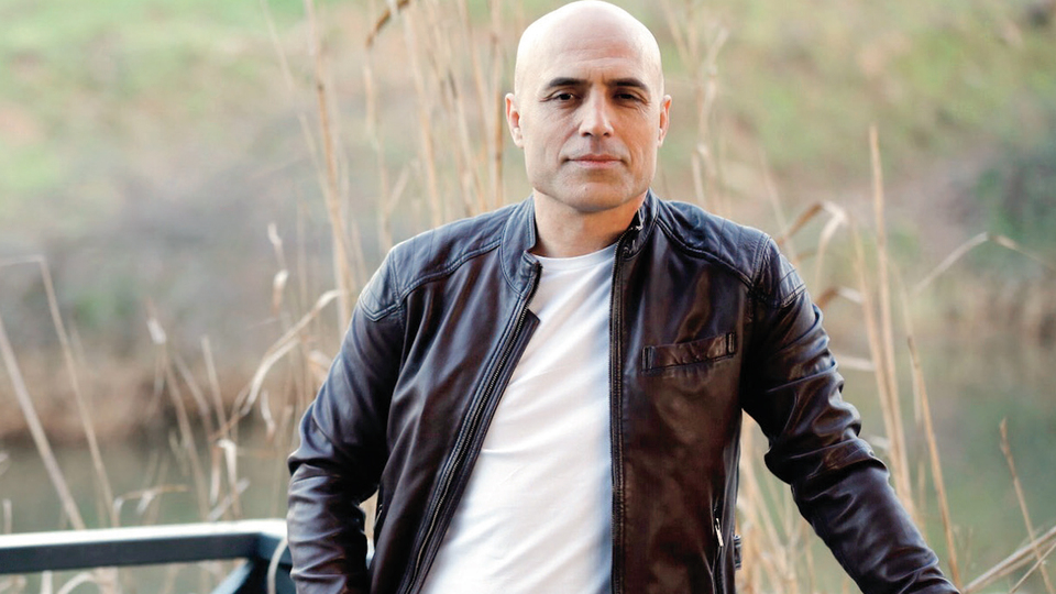 "Yeni albümümde her telden şarkı var"