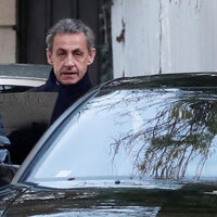 Sorgusu devam eden Sarkozy'ye 'gözaltı molası'