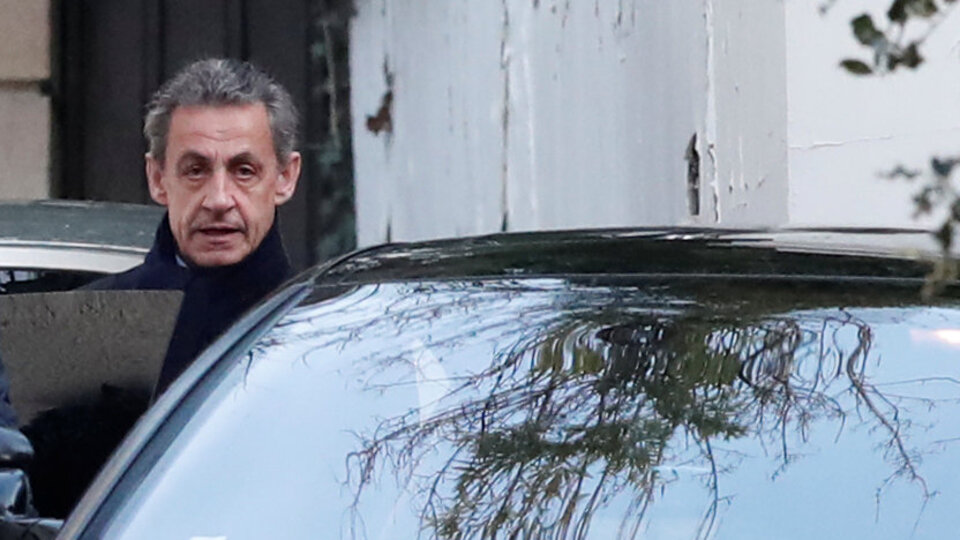 Sorgusu devam eden Sarkozy'ye 'gözaltı molası'