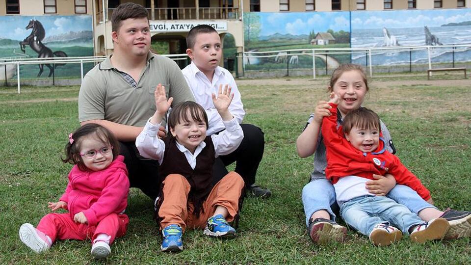 Down sendromlu çocuklar uygun eğitim programlarıyla önemli başarılara imza atabilir