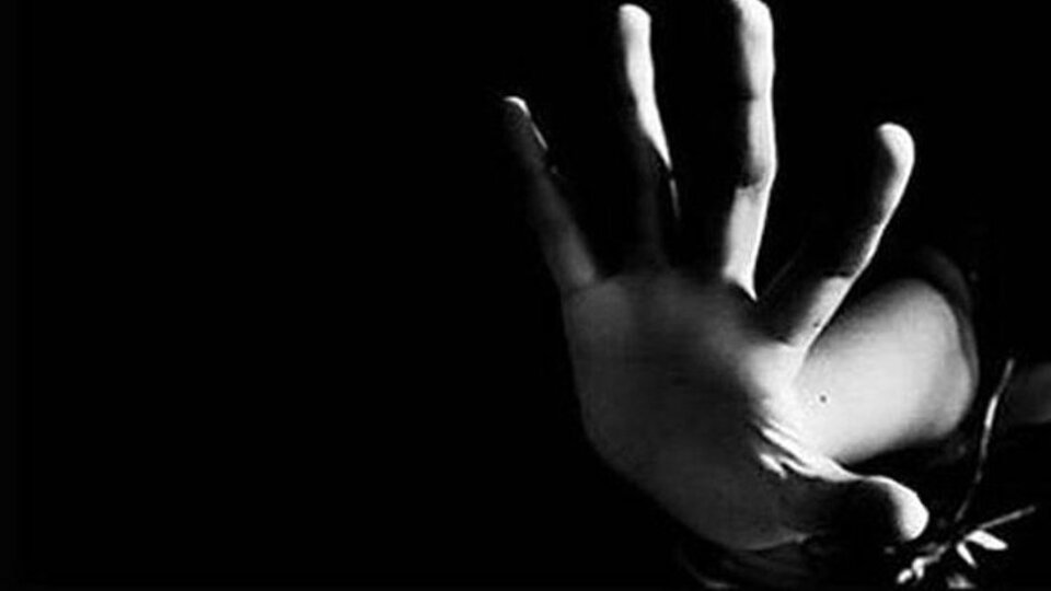 İzmir'de vahşet! Oğlunu falakaya yatırıp hortumla dövmüş