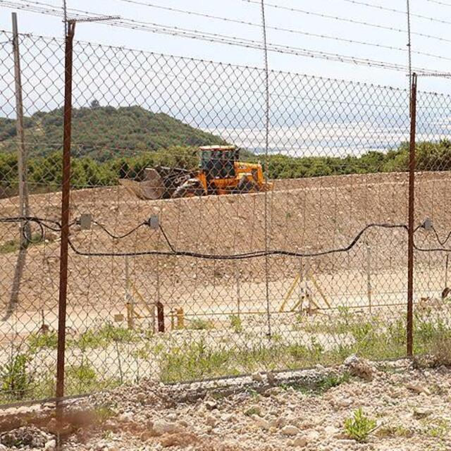 İsrail, Gazze'nin doğu sınırına yeni dikenli teller örüyor