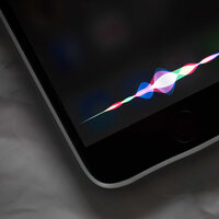 Siri'ye güvenmeyin! Gizlice mesajlarınızı okuyor olabilir!