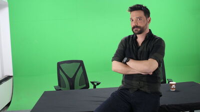 Oğuzhan Uğur kimdir?