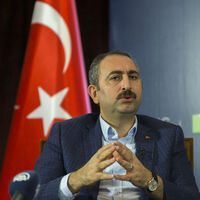 Bakan Gül'den Çiftlik Bank açıklaması