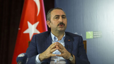 Bakan Gül'den Çiftlik Bank açıklaması