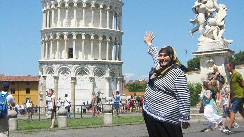 'Hür Kız' Ayşe Teyze 60'ında fenomen oldu