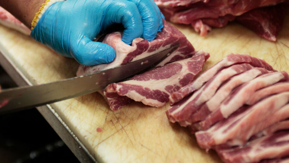 "Ucuz et" market ve kasaplarda da fiyatı düşürdü